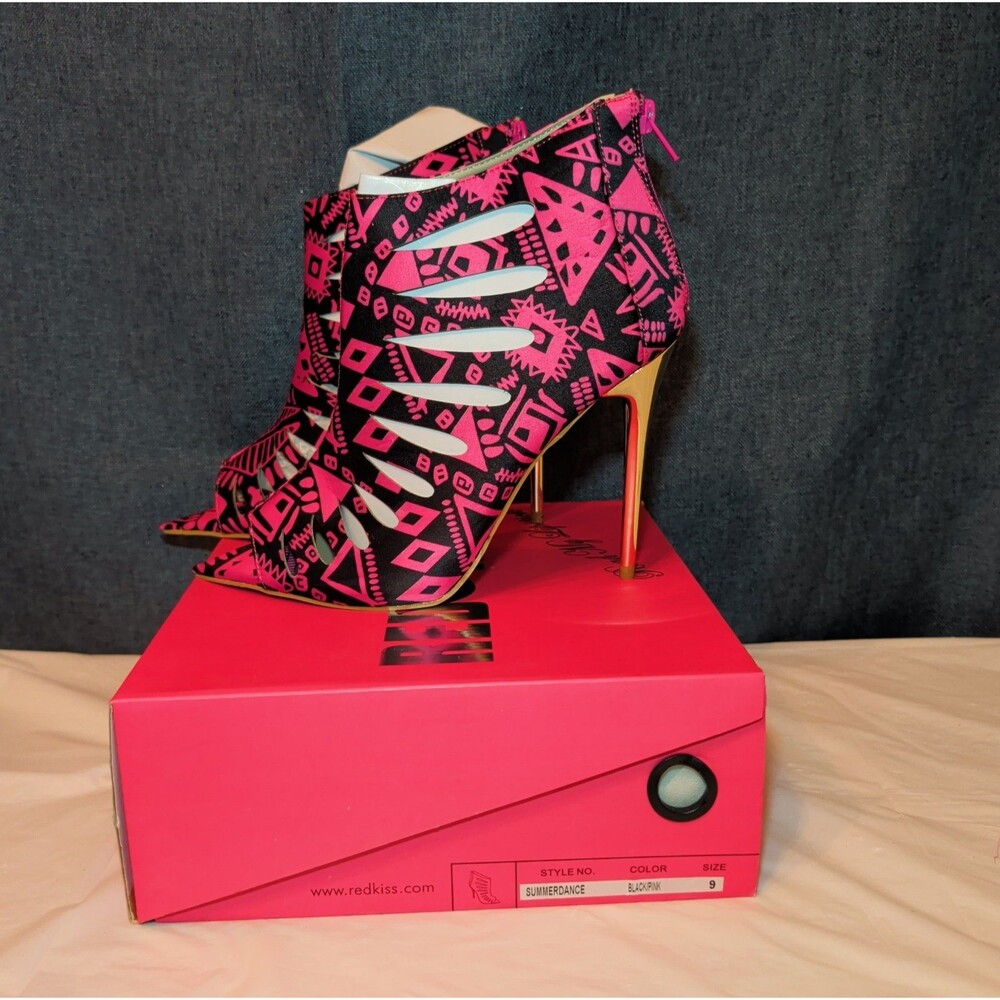 RedKiss Summerdance High Heels Size 9 Pink Black Caged Booties Stiletto Boxed